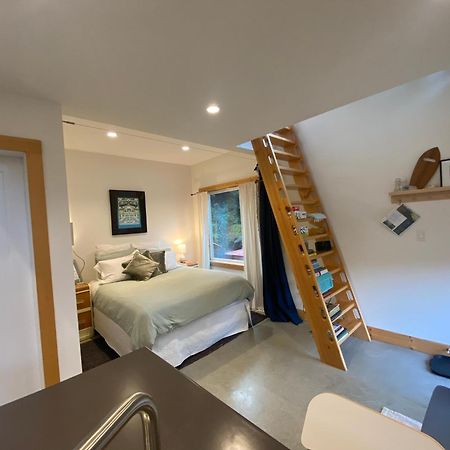 Lucky Creek Guest Suite Ucluelet Exterior foto