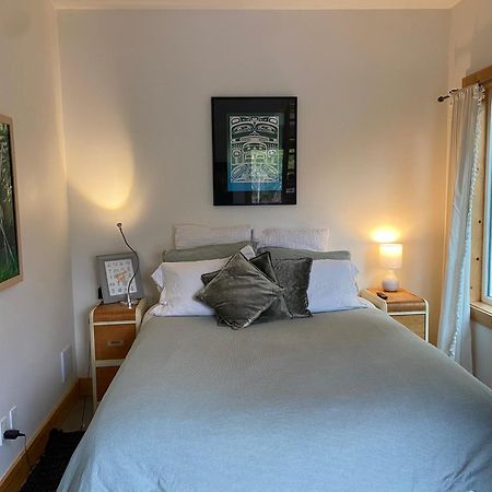 Lucky Creek Guest Suite Ucluelet Exterior foto
